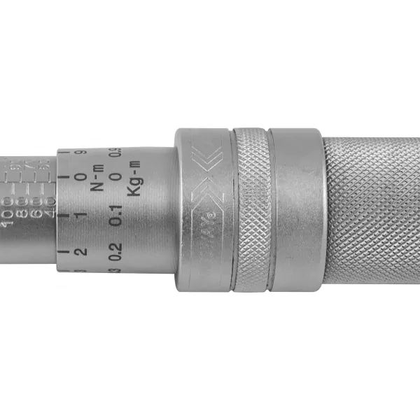 Ключ динамометрический Jonnesway 1/2" DR 40-210 Нм T04150 047307