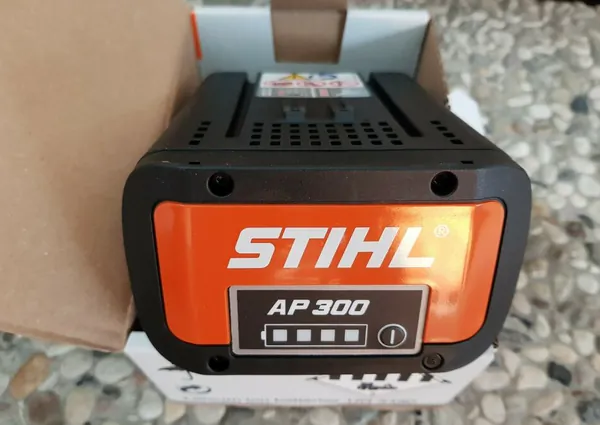 Аккумулятор Stihl AP 300 S 4850-400-6580