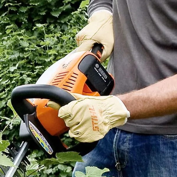 Аккумуляторный кусторез Stihl HSA 66 500мм/20 4851-011-3525