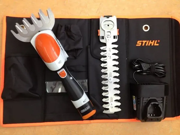 Аккумуляторный кусторез Stihl HSA 26 SET HA03-011-3516