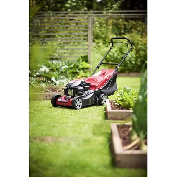 Газонокосилка бензиновая Mountfield HP42 2L0431048/M19