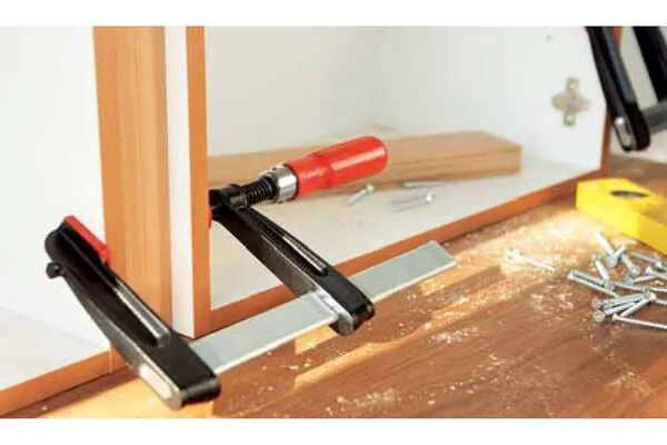 Струбцина Bessey BASTLER-SCHRAUBZWINGEN 200/80 BE-TPN20B8BE