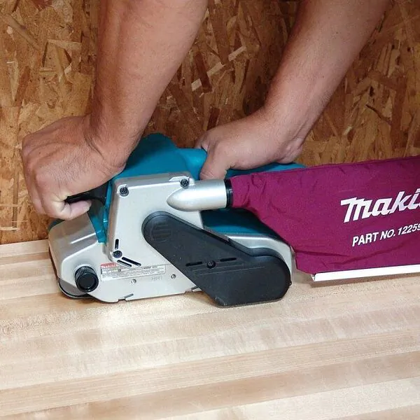 Ленточная шлифовальная машина Makita 9903