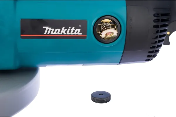 Угловая шлифовальная машина Makita 9069