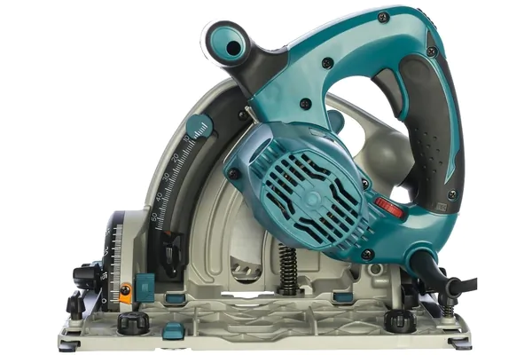 Пила дисковая Makita SP 6000