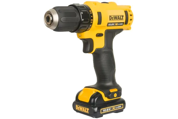 Аккумуляторная дрель-шуруповерт DeWalt DCD710C2-KS