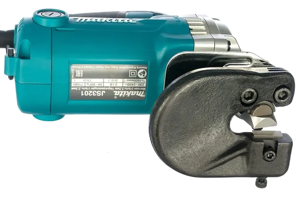 Ножницы по металлу Makita JS3201J