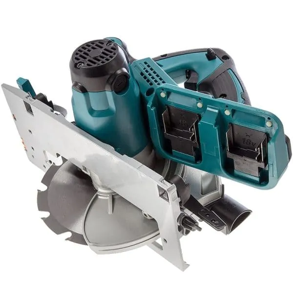 Аккумуляторная дисковая пила Makita DHS 710 Z