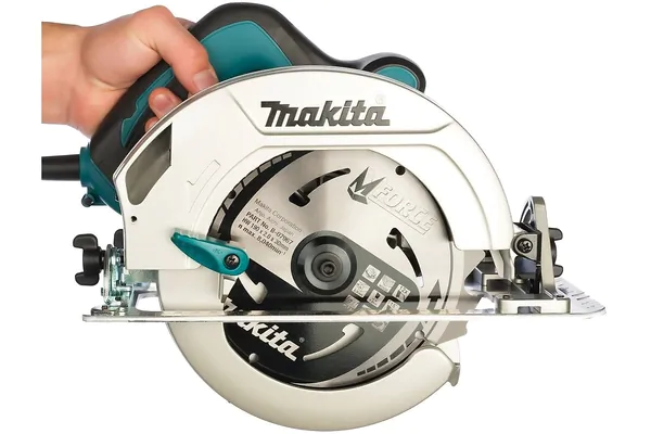 Пила дисковая Makita HS7601