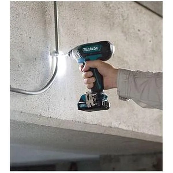 Аккумуляторный гайковерт Makita TD 110 DWAE