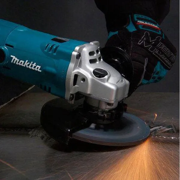 Угловая шлифовальная машина Makita GA 6021