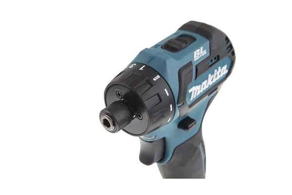 Аккумуляторная дрель-шуруповерт Makita DF032DWMX1