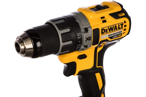 Аккумуляторная дрель-шуруповерт DeWalt DCD791D2-QW