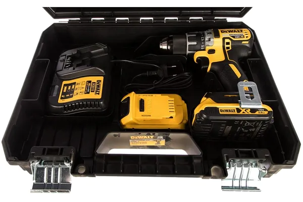 Аккумуляторная дрель-шуруповерт DeWalt DCD791D2-QW