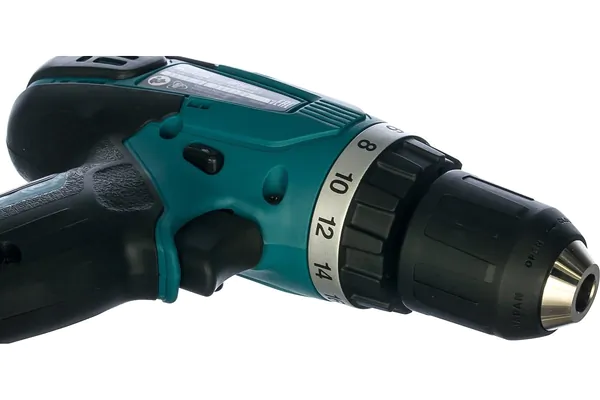 Аккумуляторная дрель-шуруповерт Makita DF347DWLE