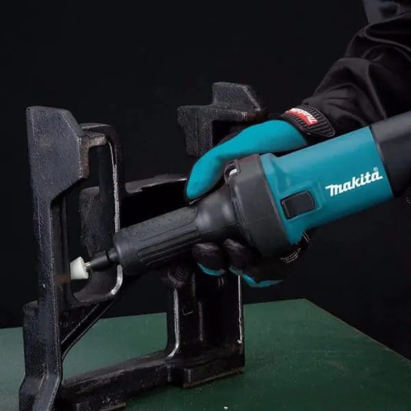 Прямошлифовальная машина Makita GD 0600