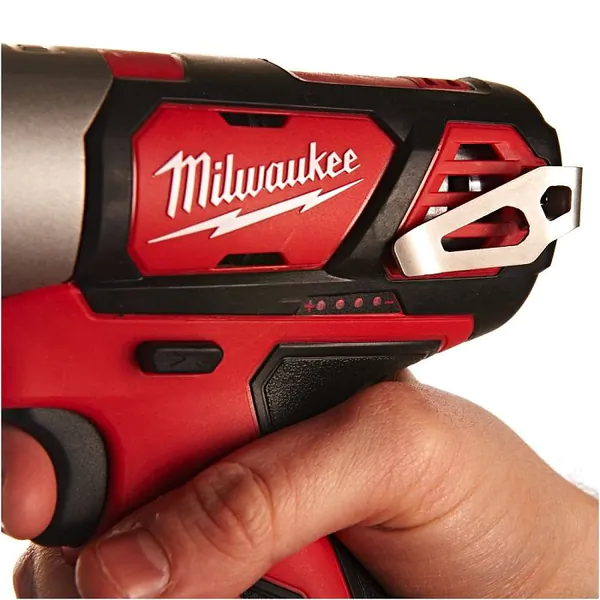 Аккумуляторный гайковерт Milwaukee M12 BIW12-0 4933447134