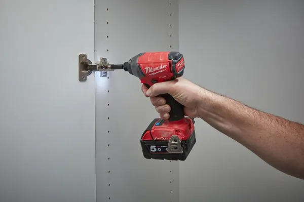 Аккумуляторный шуруповерт Milwaukee M18 ONEID-502X Fuel One-Key Li-Ion5Ач 4933451370