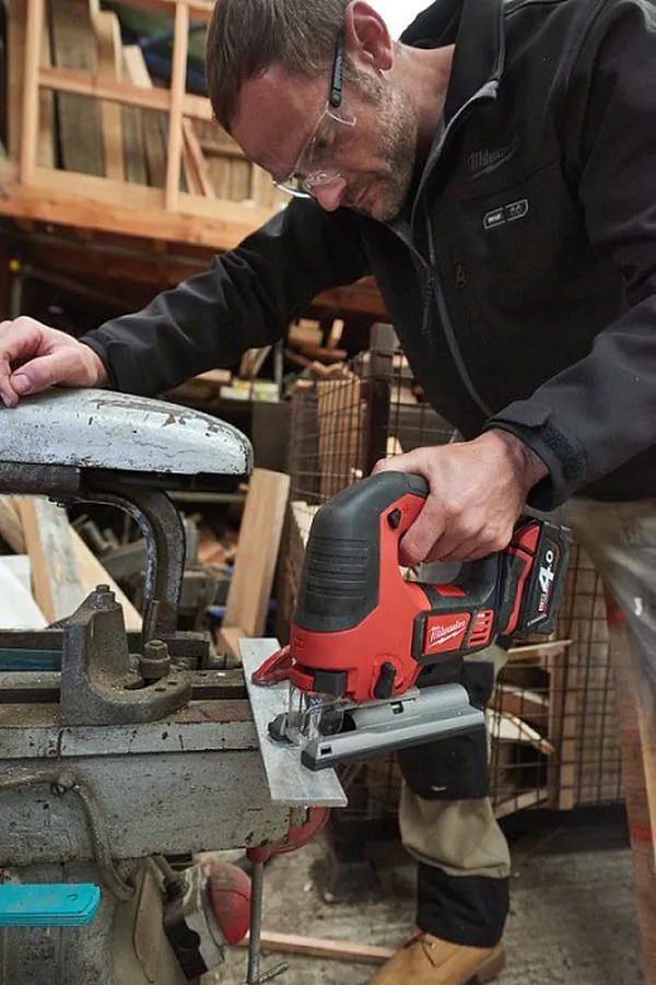 Аккумуляторный лобзик Milwaukee M18 BJS-0 4933451391