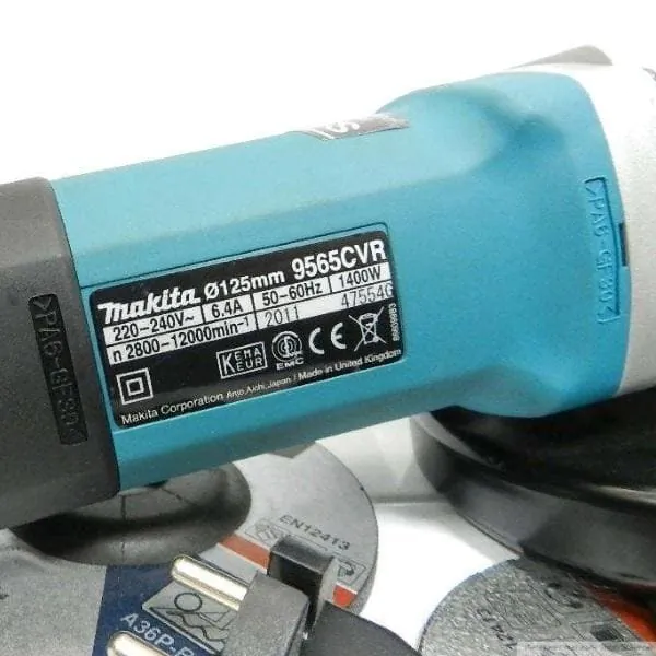 Угловая шлифовальная машина Makita 9565CVR