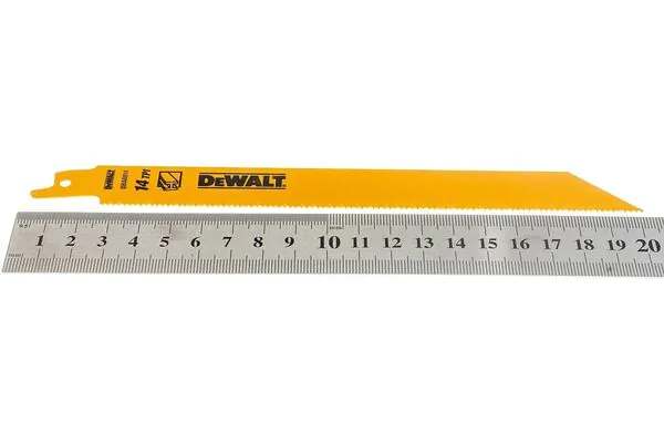 Полотно для сабельной пилы по металлу DeWalt S1122BF 203*1,8 (5шт) DT2353-QZ