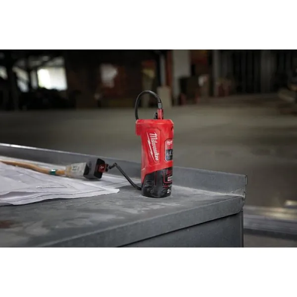 Зарядное устройство Milwaukee M 12 TC 4932459450