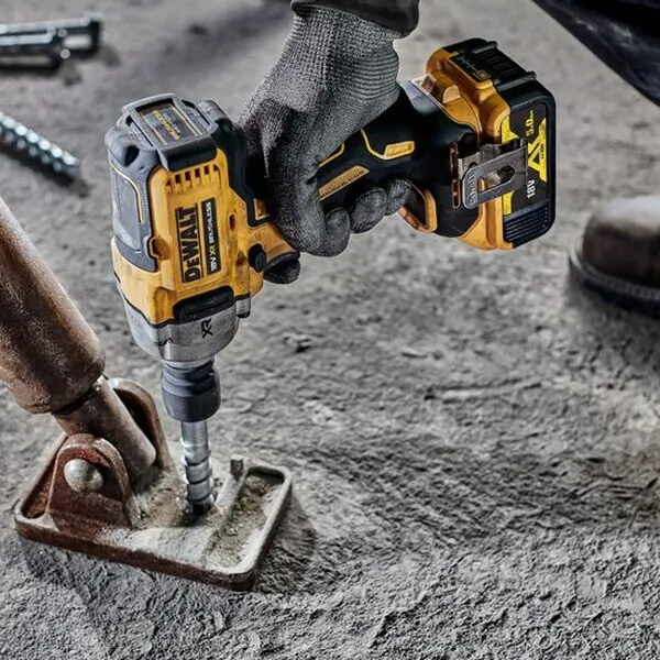 Аккумуляторный гайковерт DeWalt DCF891N