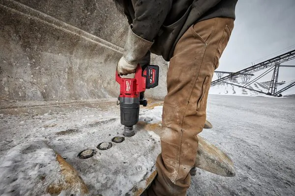 Аккумуляторный гайковерт Milwaukee M18 ONEFHIWF1DS-121C FUEL 4933472072