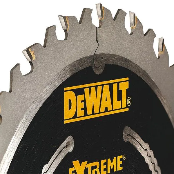 Диск пильный по дереву с гвоздями DeWalt 190*30*24T DT4395-QZ