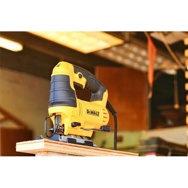 Лобзик DeWalt DWE349-KS