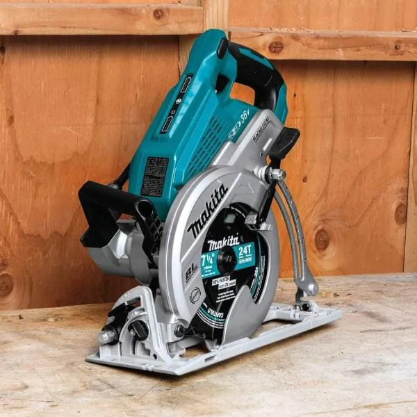 Аккумуляторная дисковая пила Makita DRS 780 Z