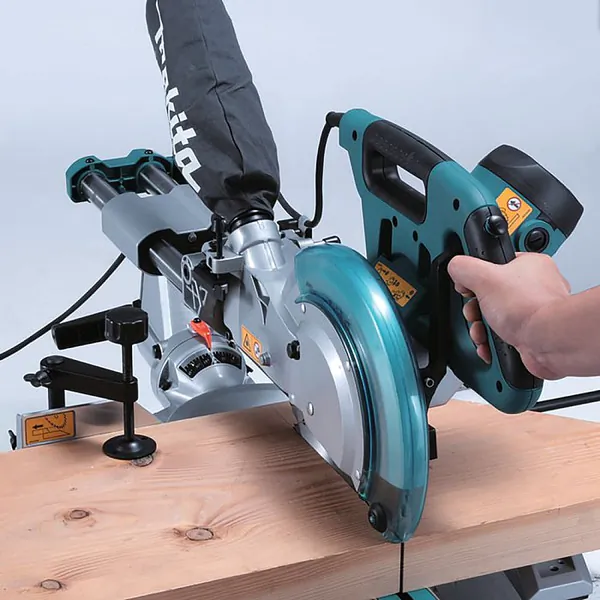 Пила торцовочная Makita LS 1018 LN