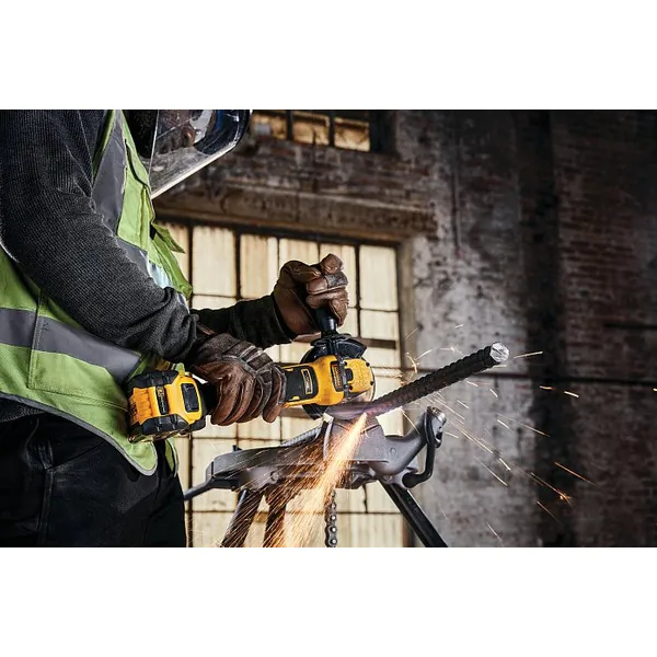 Аккумуляторная угловая шлифовальная машина DeWalt DCG409NT-XJ