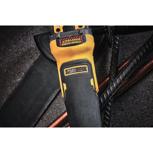 Аккумуляторная угловая шлифовальная машина DeWalt DCG409NT-XJ