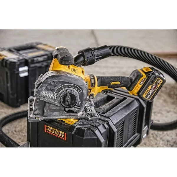 Аккумуляторный штроборез DeWalt DCG200NT