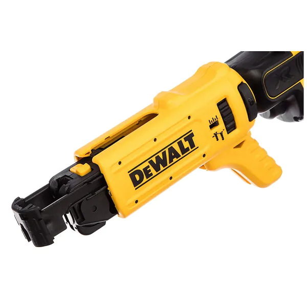 Аккумуляторный шуруповерт DeWalt DCF620D2K