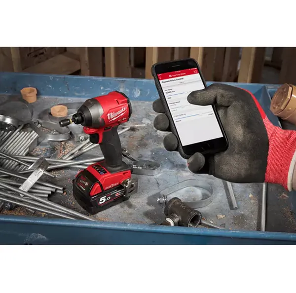 Аккумуляторный шуруповерт Milwaukee M18 ONEID2-502X Fuel One-key 4933464091