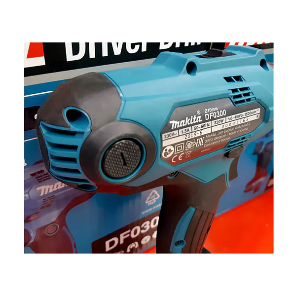 Дрель-шуруповерт Makita DF 0300