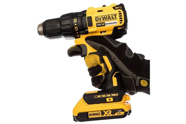 Аккумуляторная дрель-шуруповерт DeWalt DCD777D2T-QW