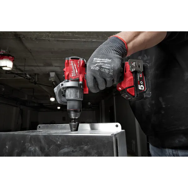 Аккумуляторная дрель-шуруповерт Milwaukee M18 FDD2-502X FUEL 4933464267