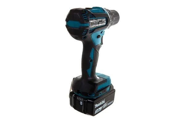 Аккумуляторная дрель-шуруповерт Makita DDF485RF