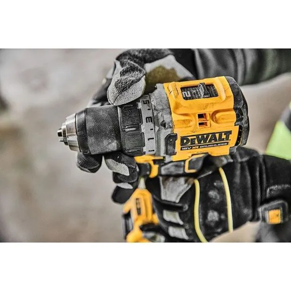 Аккумуляторная дрель-шуруповерт DeWalt DCD800NT-XJ  без АКБ и ЗУ 