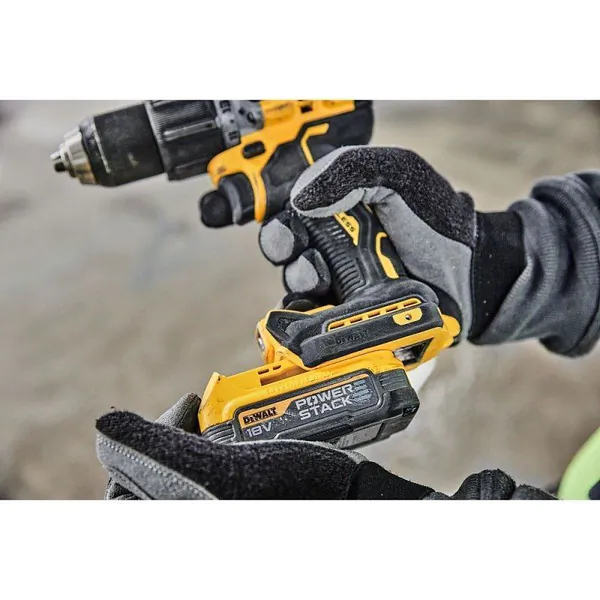 Аккумуляторная дрель-шуруповерт DeWalt DCD805E1T-QW