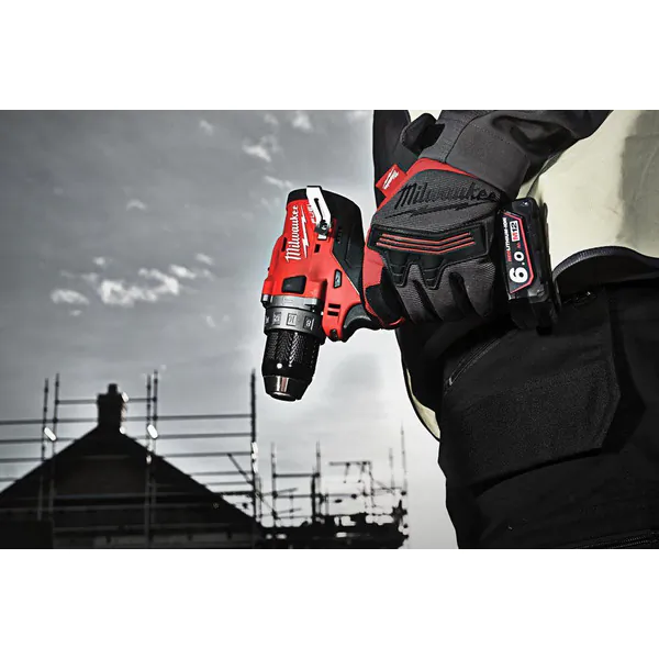 Аккумуляторная дрель-шуруповерт Milwaukee M12 FPD-202X 4933459802