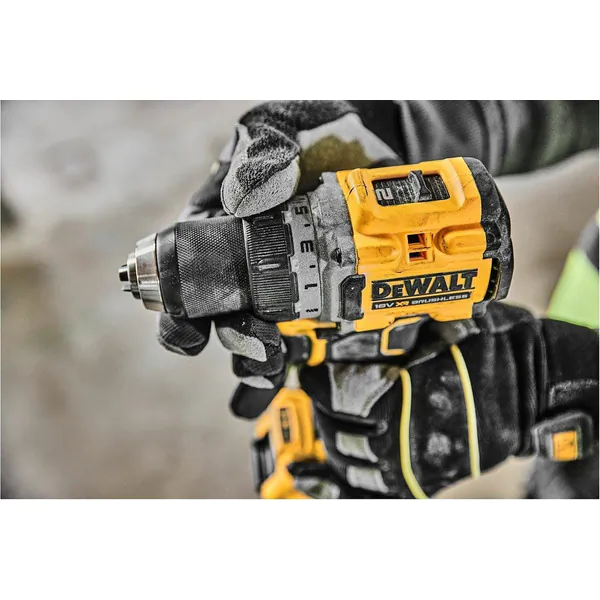 Аккумуляторная дрель-шуруповерт DeWalt DCD800E2T-QW