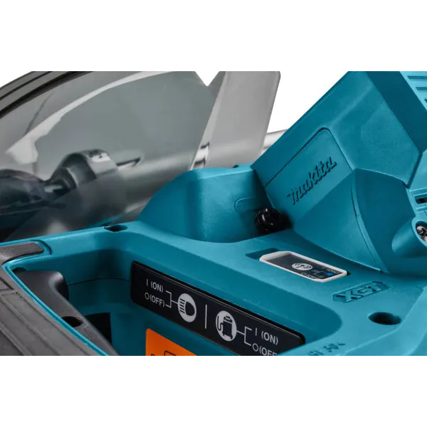 Аккумуляторная торцовочная пила Makita LS004GZ01 XGT 40В BL,260х30мм