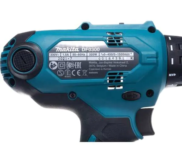 Дрель-шуруповерт Makita DF0300 + Набор насадок Makita D-30651