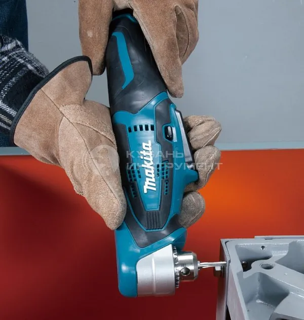 Аккумуляторная угловая дрель-шуруповерт Makita DA330DWE