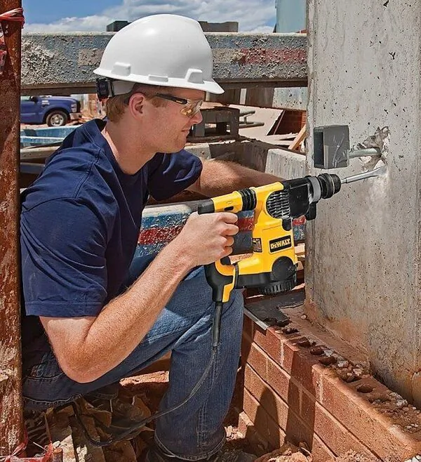 Перфоратор DeWalt D25323K-QS