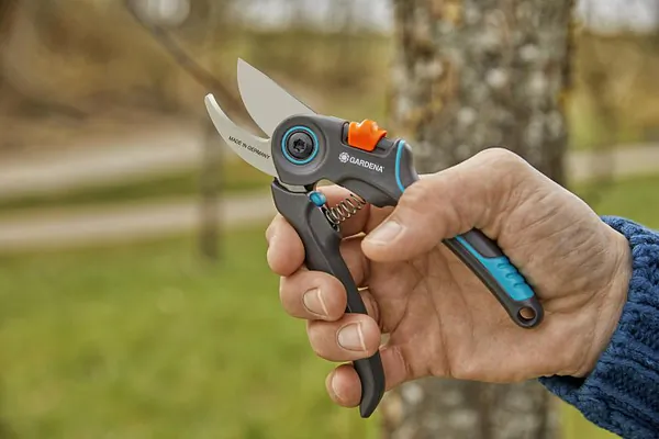 Секатор Gardena ExpertCut 12203-20.000.00